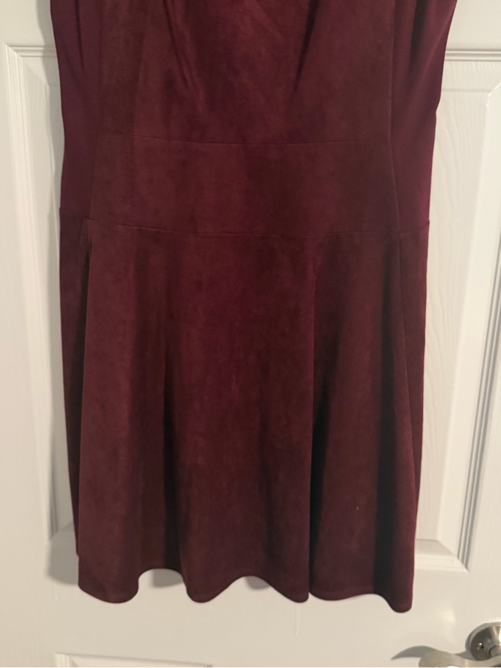 NWT BCBGMAXAZRIA Darra Short Sleeve Faux Suede A-Line Dress in Burgundy Size 12 - Picture 4 of 7
